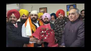Maninderjit-Singh-Vicky-Ghanaur-Takes-Charge-As-Vice-Chairman-In-Punjab-Health-System-Corporation