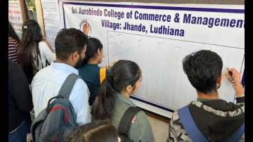 Administration-Holds-Voter-Registration-Camps-In-Ludhiana-Colleges-