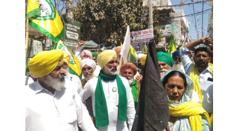 Farmers-Protest-Against-Bjp-Candidate-Retd-Ias-Parampal-Kaur-At-Bathinda-