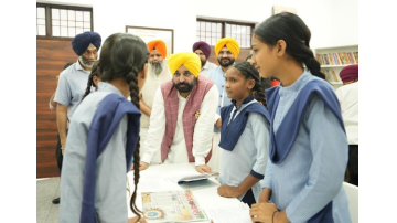 Iprm-Chetan-Singh-Jouramajra-Hoists-National-Flag-In-Mansa