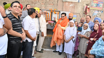 Mla-Madan-Lal-Bagga-Inaugurates-Two-Tubewell-Projects-In-Santokh-Nagar-And-Sardar-Nagar-To-Streamline-Water-Supply