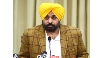 Attack-On-Sukhbir-Singh-Badal-Cm-Pats-Punjab-Police-For-Foiling-A-Deep-Rooted-Conspiracy-To-Defame-Punjab-Strongly-Condemns-Attack-On-Akali-Leader-Sukhbir-Badal-Asks-Dgp-To-Conduct-Thorough-Probe-Into-The-Matter-Bats-For-International-Flights-From-Mohali-