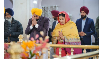 Cm-Pays-Obeisance-At-Gurdwara-Sri-Bhabhor-Sahib