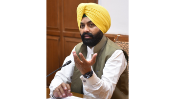 Punjab-Government-Boosts-Employment-With-New-Transport-Permits-Transport-Minister