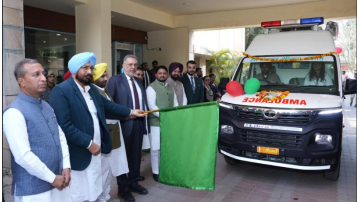 Punjab-Health-Minister-Launches-10-New-Mobile-Medical-Units-To-Boost-Rural-Healthcare-Access