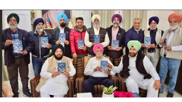 Anthology-Of-Songs-Mere-Panj-Darya-Written-By-Gurbhajan-Gill-Published-In-Shahmukhi-Will-Strengthen-The-Foundation-Of-Bonds-Of-Indo-pak-Relations-Says-Dr-Johal