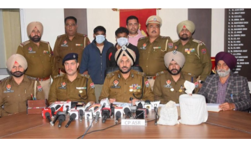 -yudh-Nashia-Virudh-Punjab-Police-Busts-Trans-border-Drug-Smuggling-Cartel-Two-Held-With-4-Kg-Heroin