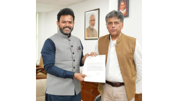 Manish-Tewari-Mp-Congress-