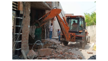 -yudh-Nasheyan-Virudh-Illegal-Construction-By-Drug-Peddlers-Demolished-In-Mandi-Gobindgarh