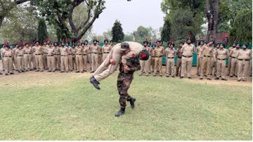 Gadvasu-Ludhiana-News-Vet-Varsity-Ncc-Cadets-Conduct-Mock-Drills-Of-War-Time