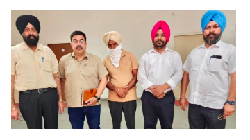 Vigilance-Bureau-Arrests-Pspcl-Lineman-Taking-Rs-15000