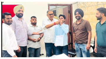 Dewan-And-Jagsir-Hand-Over-Appointment-Letters-To-New-Block-Chairmen-Of-West-Constituency