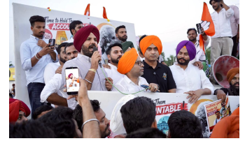 Punjab-Youth-Congress-Holds-Massive-Mashaal-March-Against-Neet-Paper-Leak