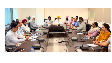 Zero-Tolerance-For-Delay-Absenteeism-Negligence-In-Animal-Healthcare-Gurmeet-Khudian-To-Veterinary-Staff