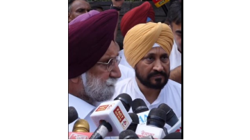 Factionalism-In-Punjab-Congress-Bhupesh-Bhaghel-Meet-Charanjit-Channi-Group-
