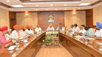 Cabinet-Minister-Reviews-Preparations-For-Upcoming-Events-650th-Parkash-Purab-Of-Guru-Ravidass-Ji-Across-Punjab