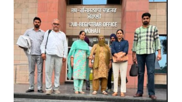 Vigilance-Bureau-Nabs-Senior-Assistant-Red-Handed-Accepting-Bribe-Of-Rs-1-00-000