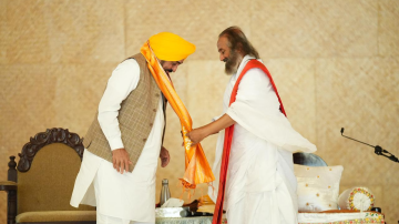 -bhagwantmann-arvindkejriwal-manishsisodia-srisriravishankar-punjab