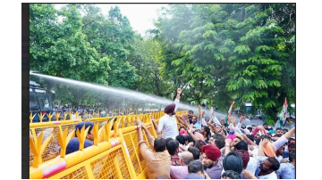 -punjabcongress-rajawarring-chandigarhprotest-punjabpolitics-watercannon